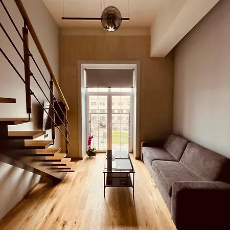 Center - Peledyne - Owl's Nest Apartment *