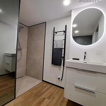 Center - Peledyne - Owl's Nest