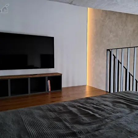 Center - Peledyne - Owl's Nest *