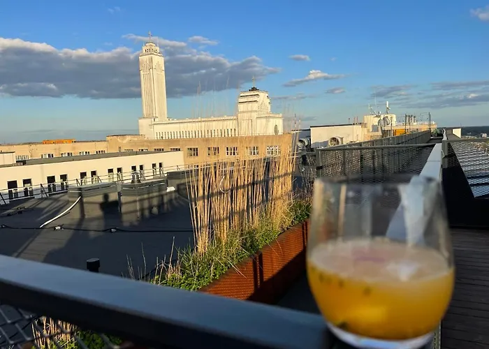 Center - Peledyne - Owl's Nest *