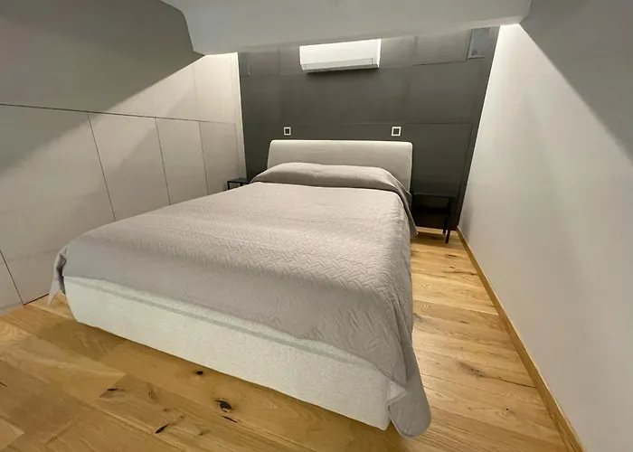 Center - Peledyne - Owl's Nest Apartman *