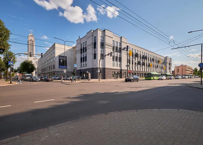 Center - Peledyne - Owl's Nest